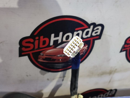 Зеркало правое