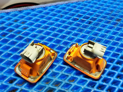 Повторители поворота в крыло