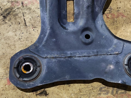 Балка подвески задняя