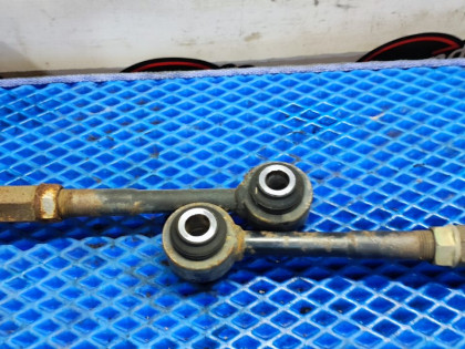 Рычаги задние