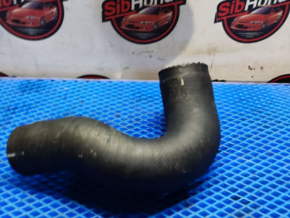 Патрубок интеркулера