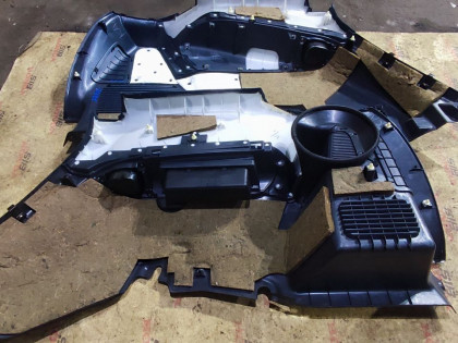 Обшивка багажника