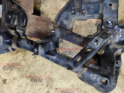 Балка подвески задняя