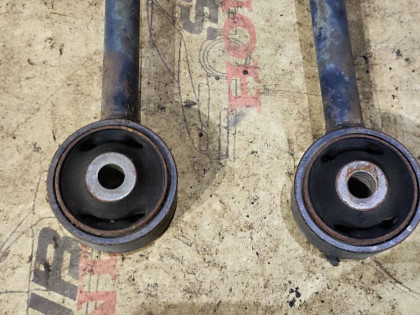 Рычаги задние