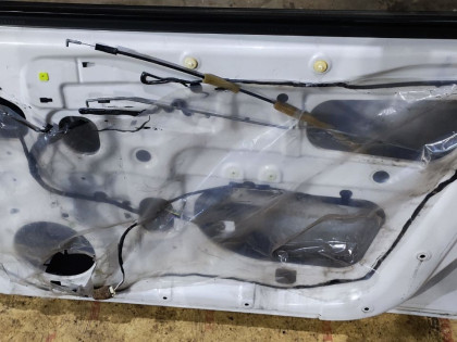 Дверь передняя правая