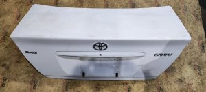 Крышка багажника 64401-33300 TOYOTA CAMRY