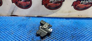 Замок багажника 64600-33090 TOYOTA CAMRY